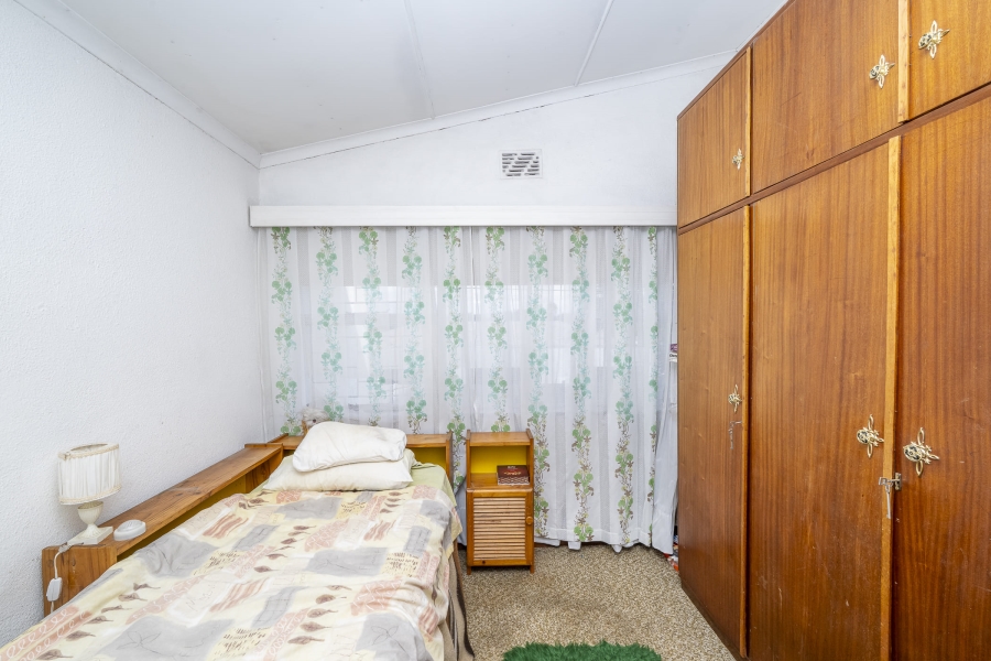 4 Bedroom Property for Sale in Oostersee Western Cape